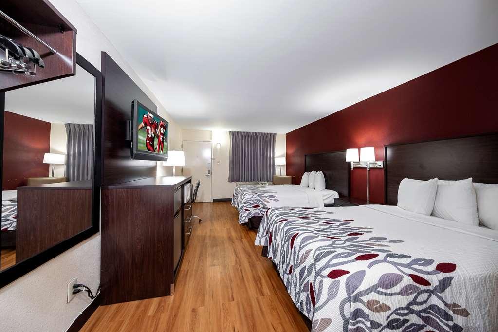 Hometowne Studios By Red Roof Bordentown - Mcguire Afb Habitación foto